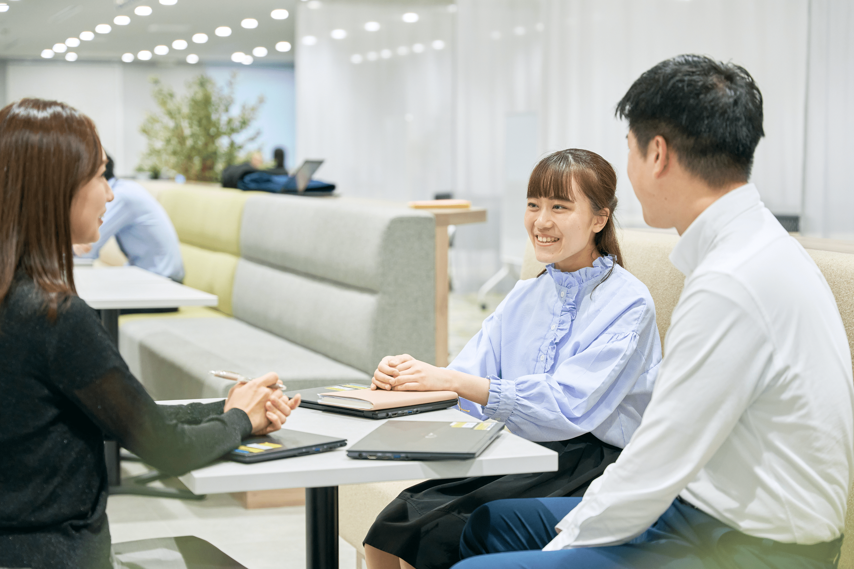 社員